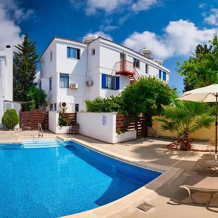 Appartement Townhouse By The Sea Pirate Harbor à Paphos Extérieur photo