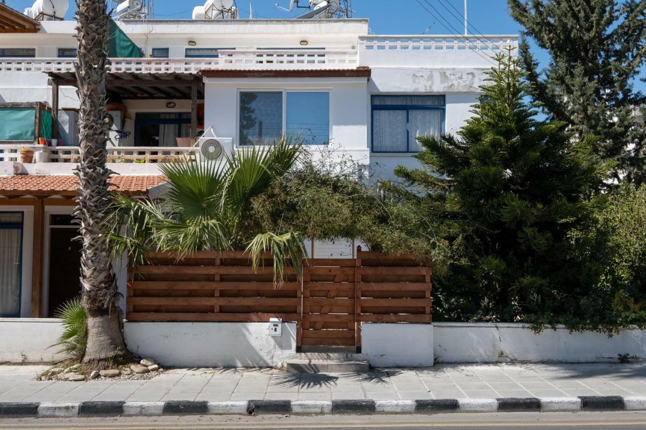 Townhouse By The Sea Pirate Harbor Appartement Paphos